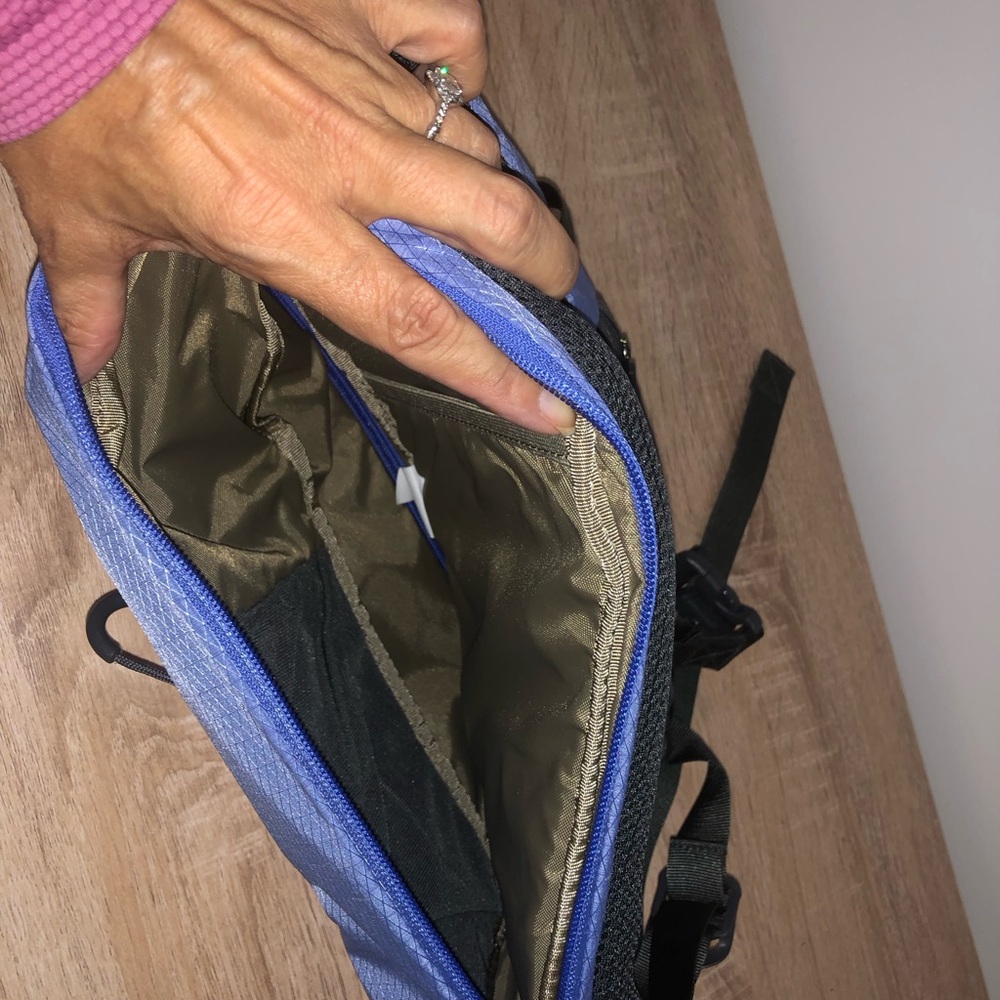 New Merrell cross body bag - Picture 5 of 9